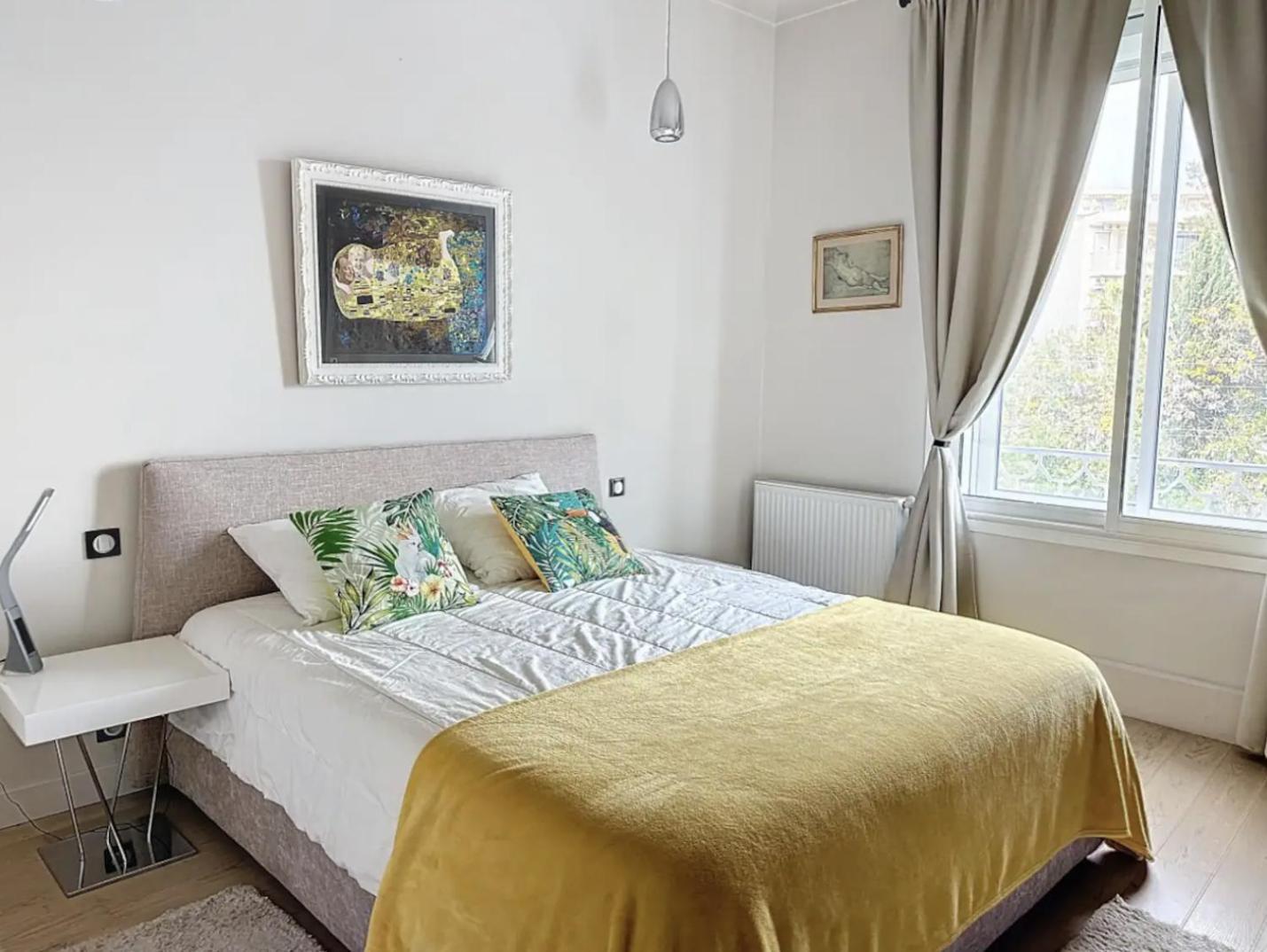 Luxurious 3-bedroom With Stunning Sea View Cannes